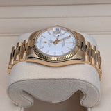 Rolex Day-Date 36 Ref. 118238 White Stick Dial 18k Yellow Gold President Bracelet