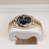 Rolex Day-Date 40 228238-0069 Green Ombré Dial 18kt Yellow Gold President 40mm